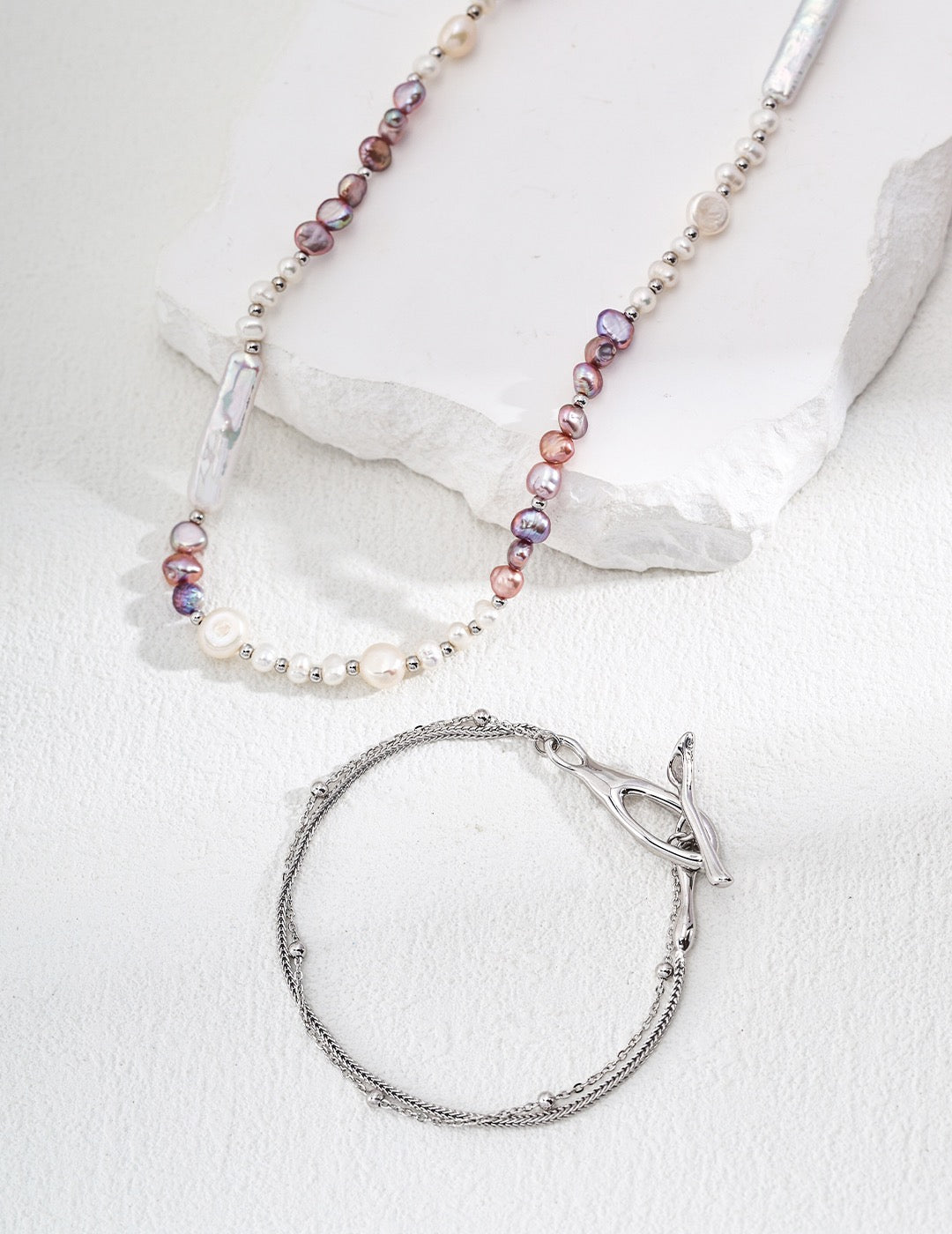 Modern Natural Pearl Necklace