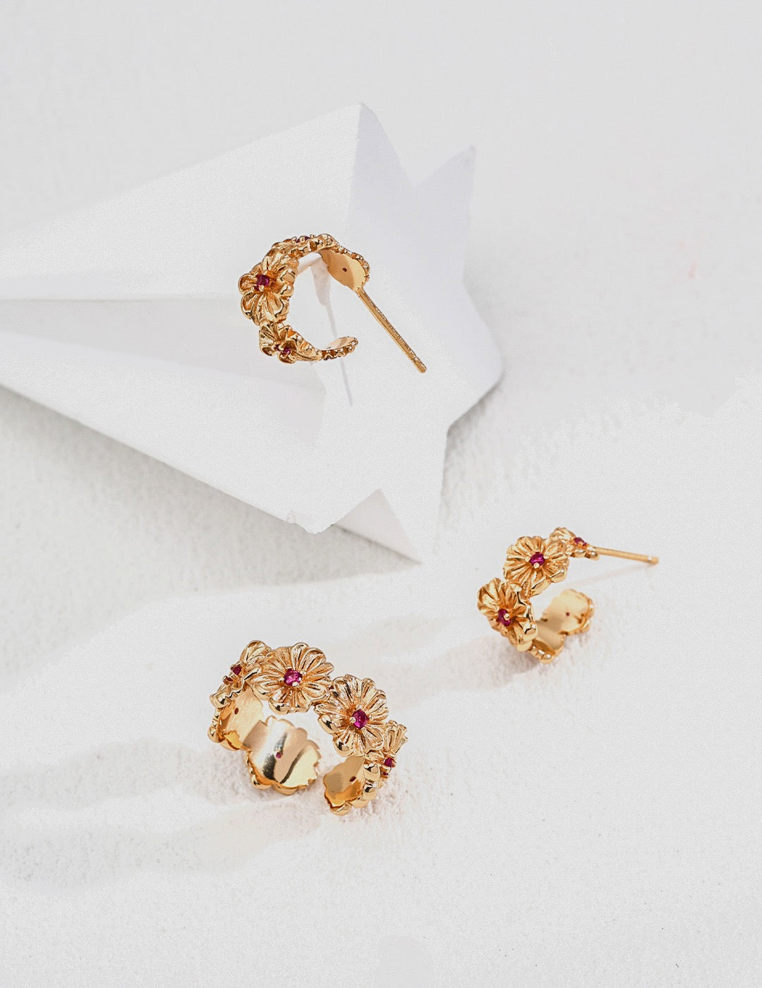 S925 Silver Stylish Daisy Zircon Earrings