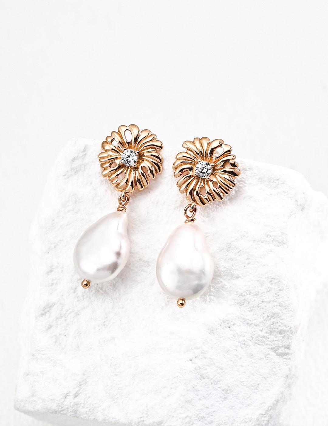 S925 Silver Vintage Gold Pearl &amp; Cubic Zirconia Earrings