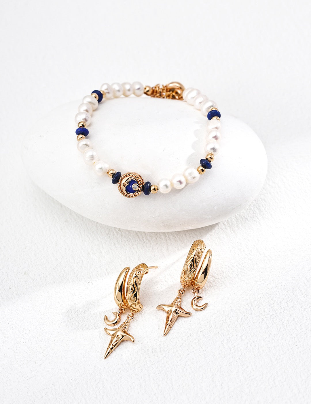 S925 Silver Vintage Star &amp; Moon Earrings