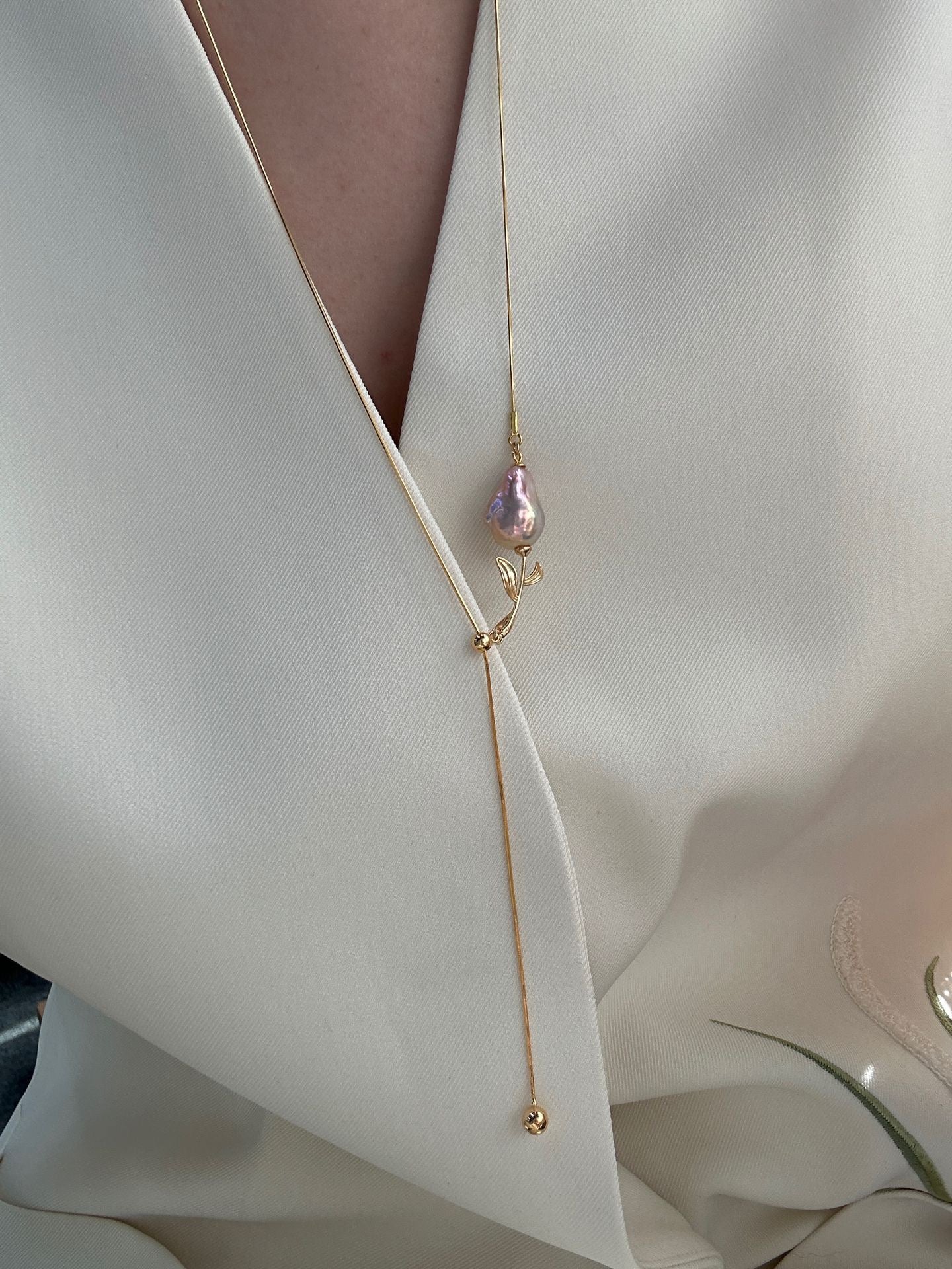 S925 Sterling Silver Iridescent Rose Pendant Sweater Necklace