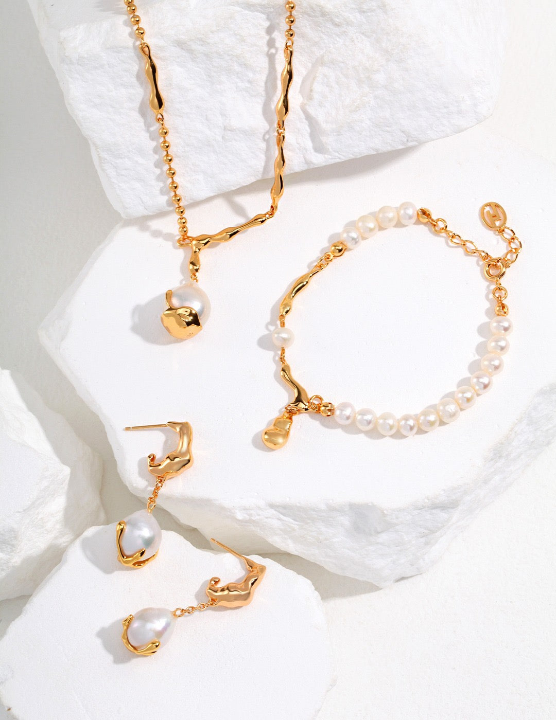 S925 Silver Natural Baroque Pearl Earrings