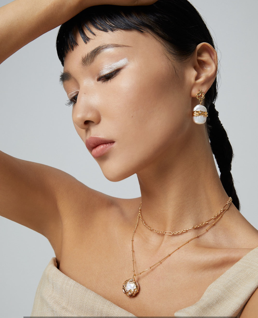 Nature-Inspired Branch Pearl Earrings