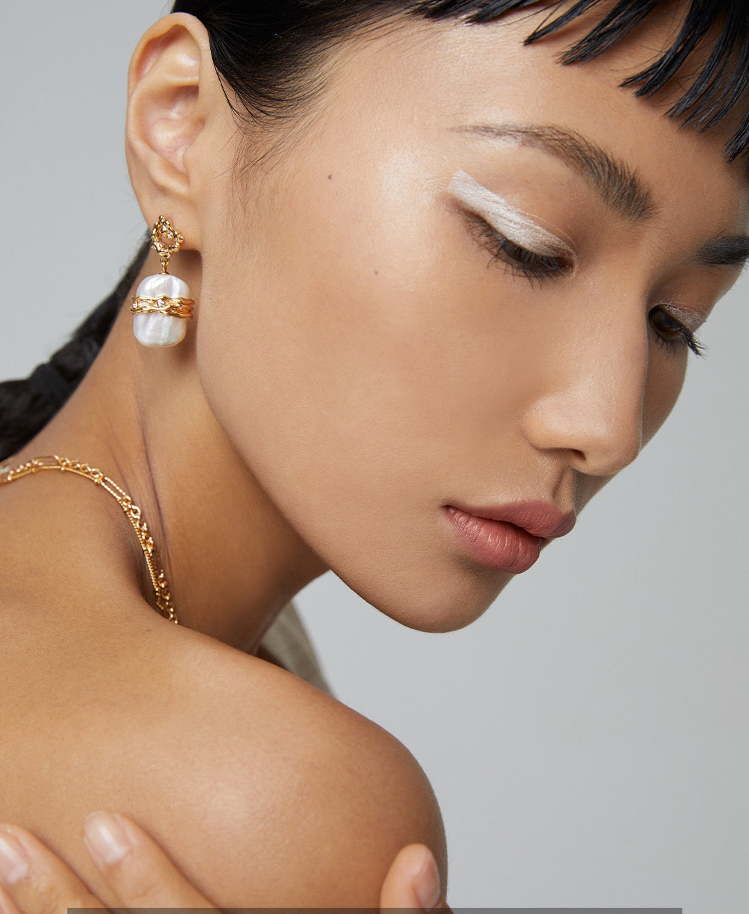 Nature-Inspired Branch Pearl Earrings